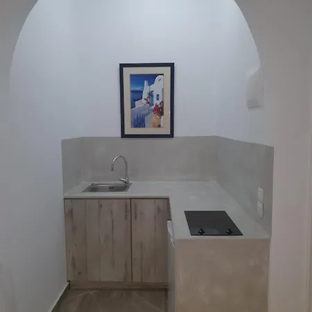 Argiris Kamari (Santorini)