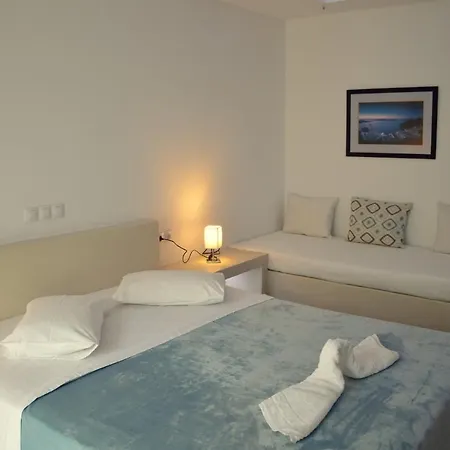 Apartment Argiris Kamari (Santorini)