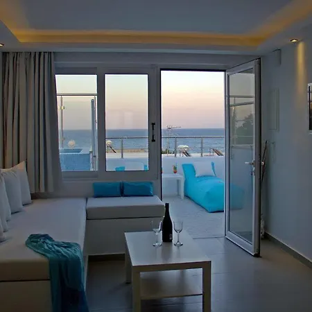 Argiris Kamari (Santorini)