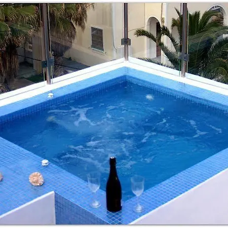 Argiris * Kamari (Santorini)