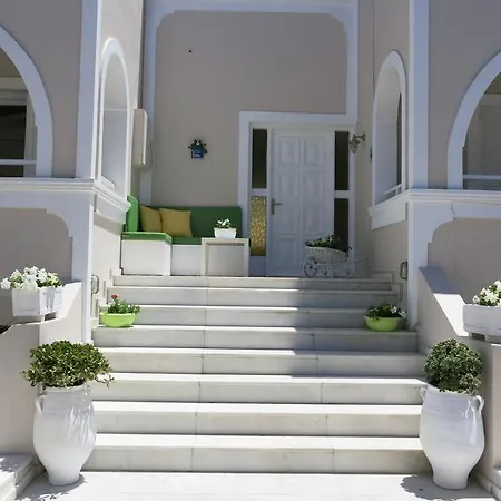 阿基里斯公寓酒店 *