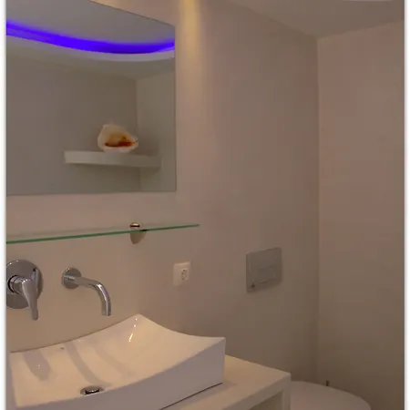 アルギリス スタジオス * Kamári